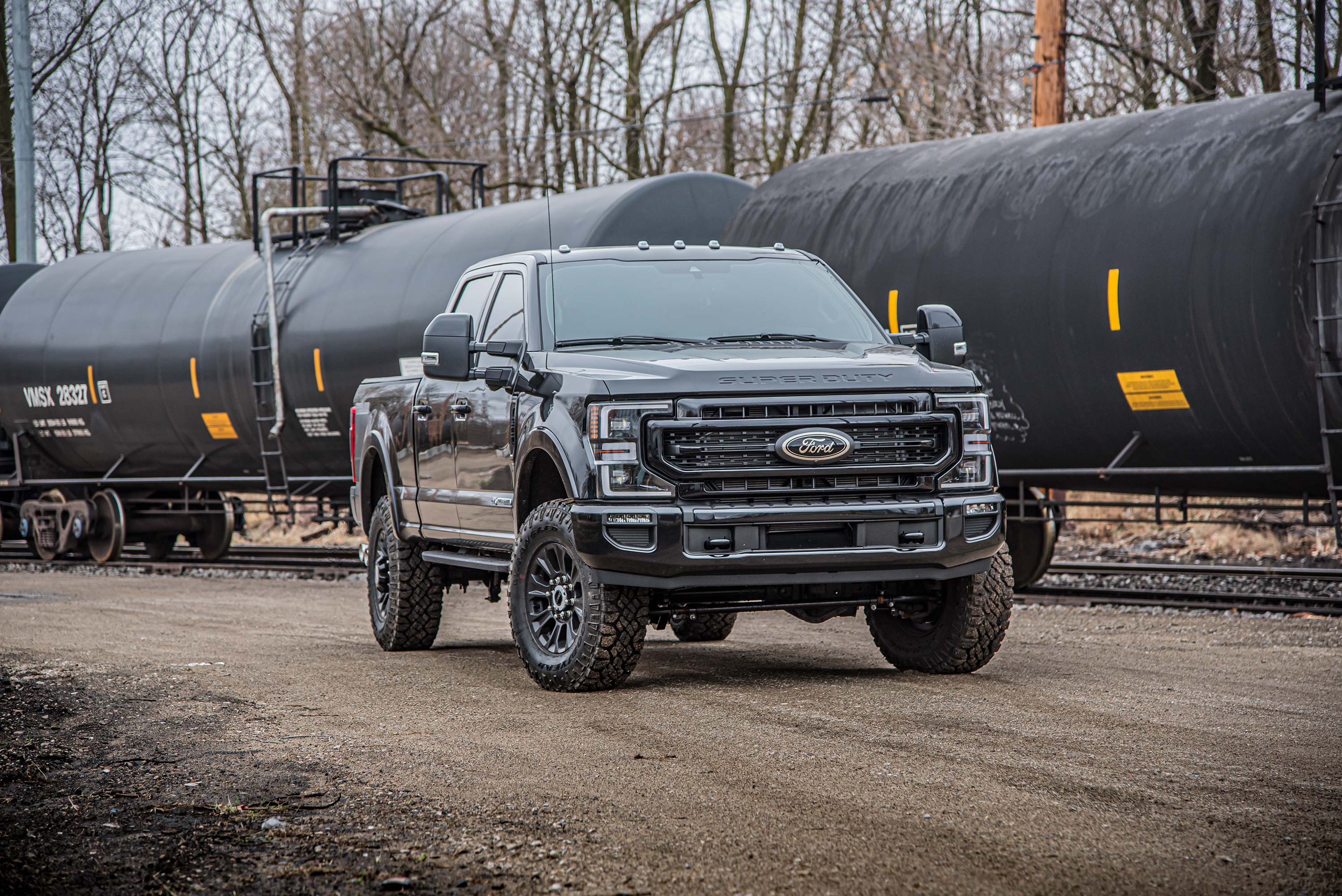 1-2 Inch Leveling Kit | Performance Spring | Ford F250/F350 Super Duty (1 Inch Lift: 17-19) | (2 Inch Lift: 20-26) | 4WD | Diesel & Gas - Image 2