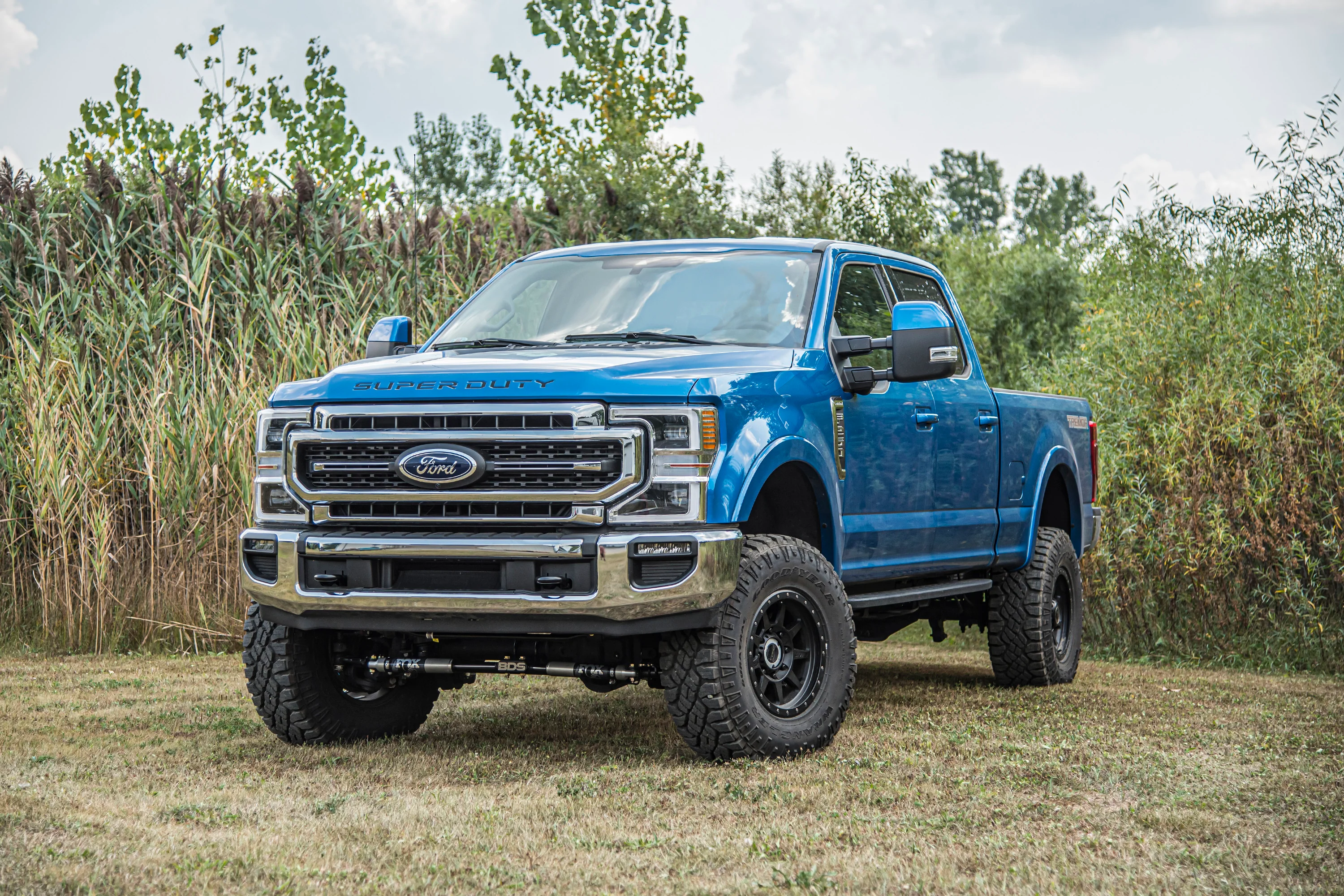 3 Inch Lift Kit w/ Radius Arm | Ford F250/F350 Super Duty (20-22) 4WD | Diesel - Image 3