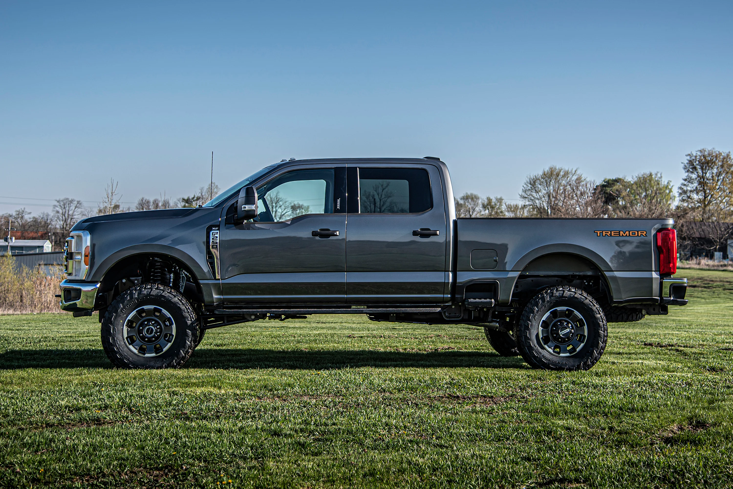 5 Inch Lift Kit w/ Radius Arm | FOX 2.5 Performance Elite Coilover | Ford F250/F350 Super Duty (23-26) 4WD | Diesel - Image 3